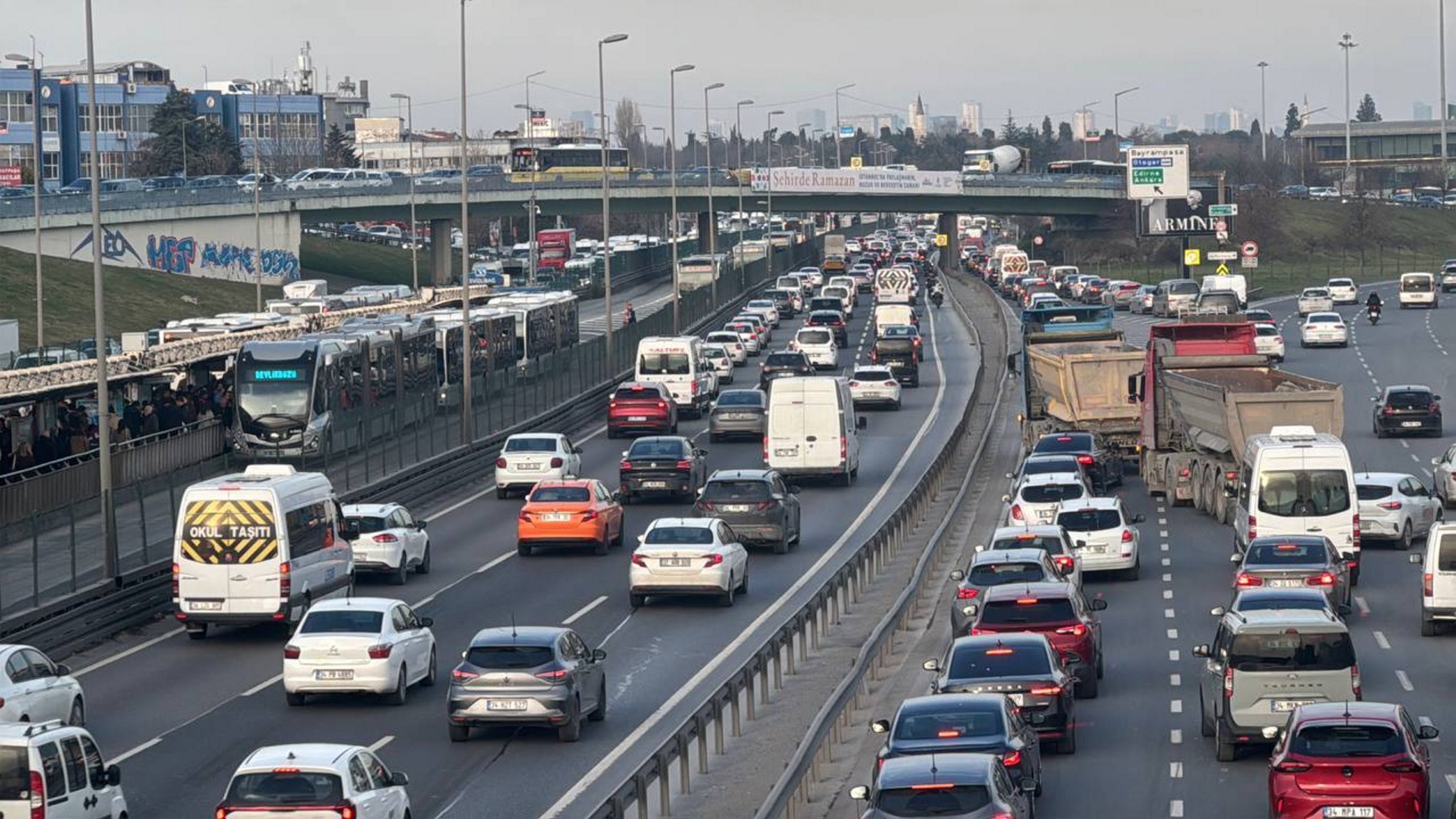 Turkish auto sales down in February but EVs, hybrids share on rise