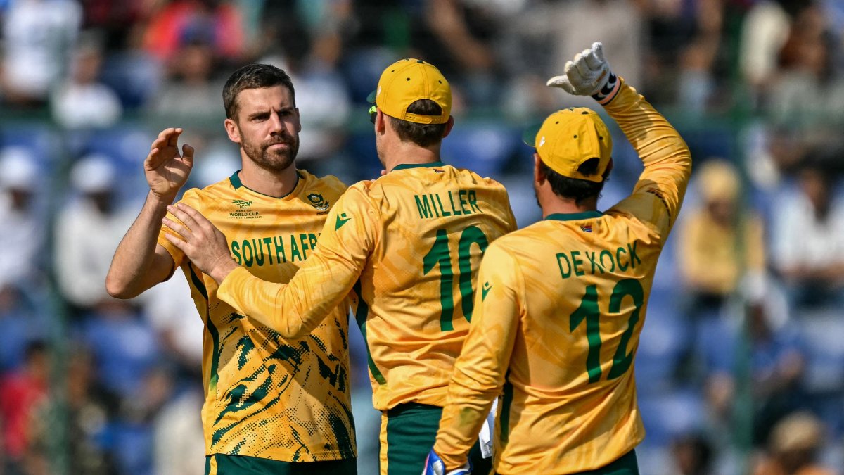 South Africa unbeaten but face tough test against New Zealand