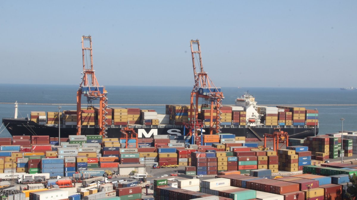 Turkish exports see 2nd-best Feb ever despite global headwinds