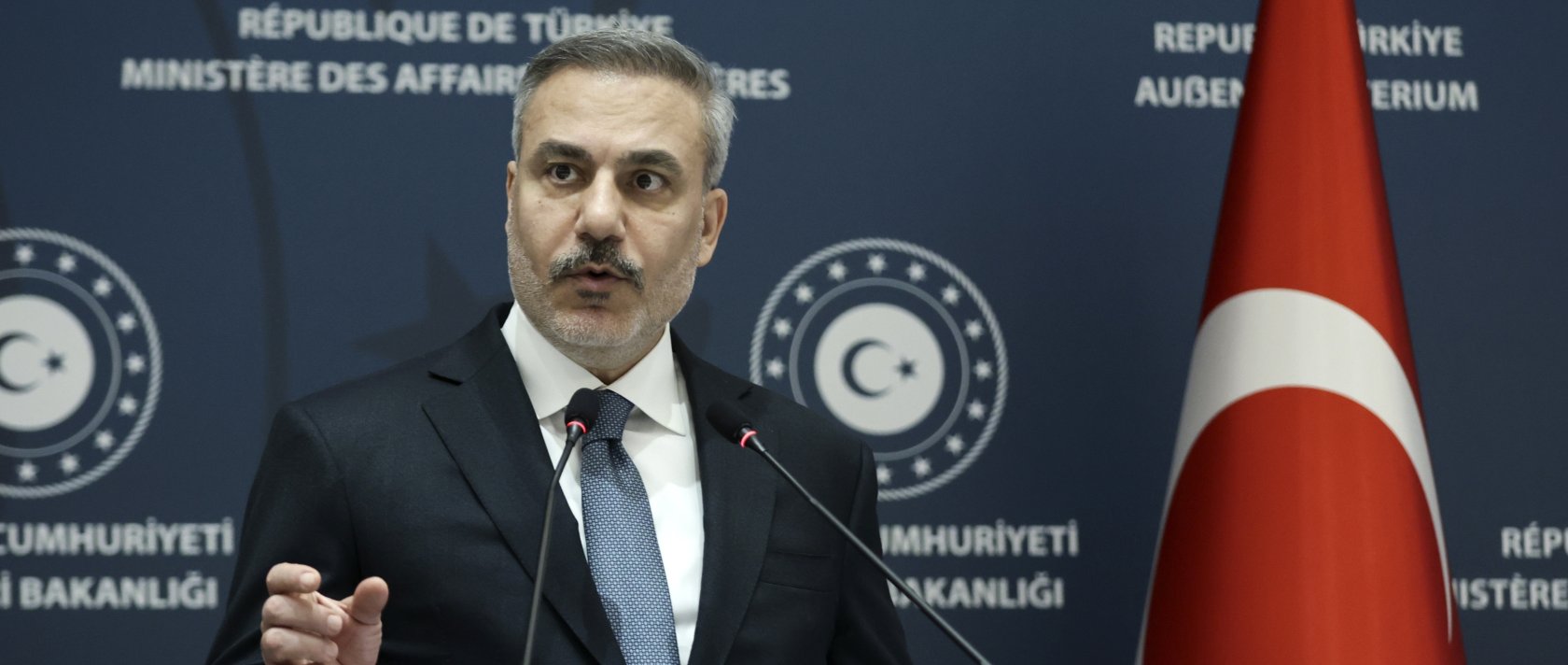 Foreign Minister Hakan Fidan attends a news conference with Iranian Foreign Minister (not pictured) after their meeting in Istanbul, Jan. 30, 2026. (EPA File Photo)