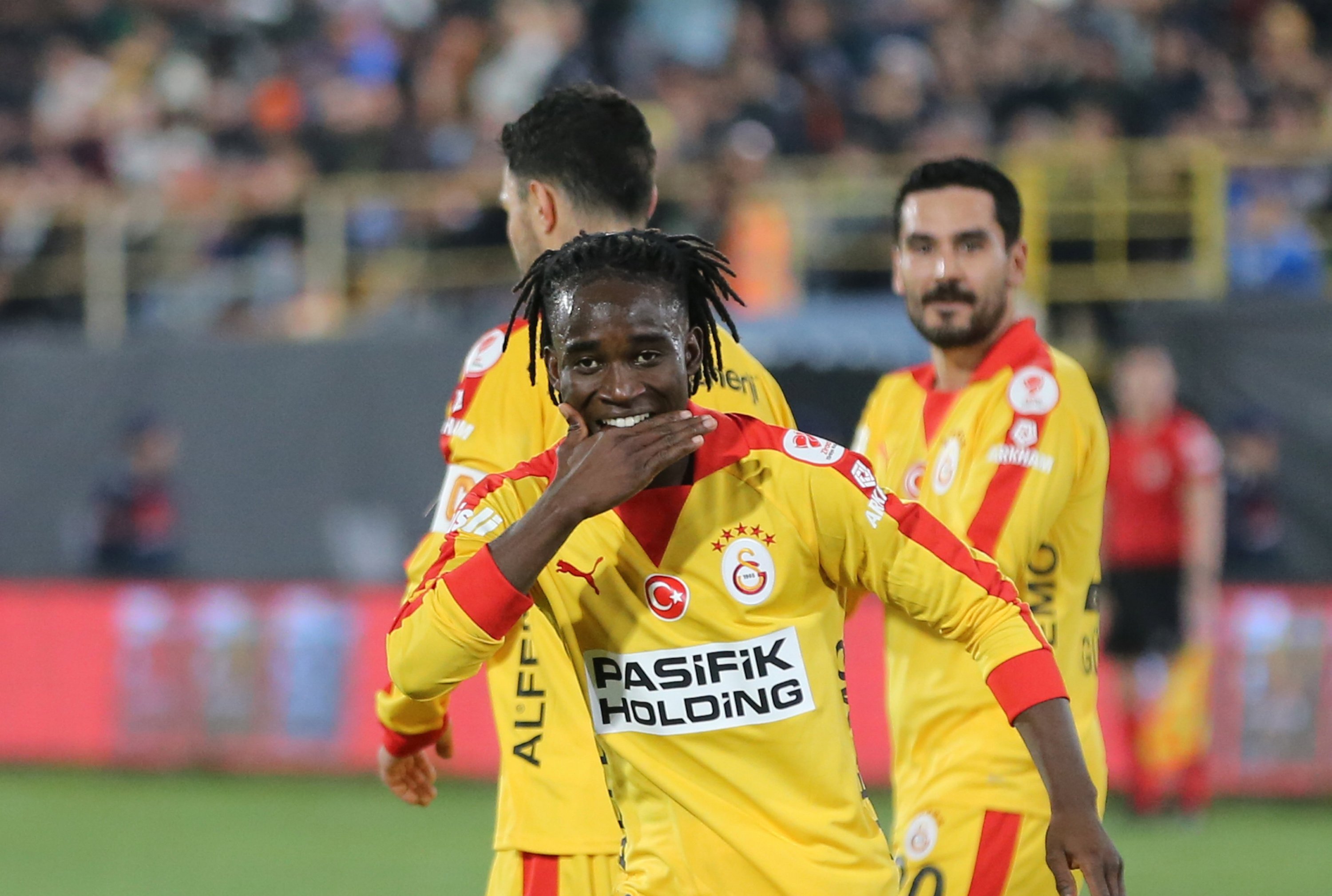 Galatasaray defeat Alanyaspor to finish Cup group stage unbeaten