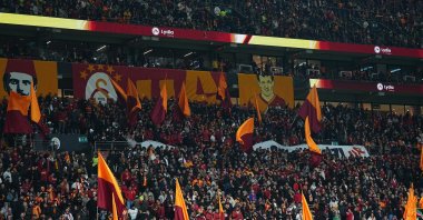 Galatasaray fans cheer on their team during the Süper Lig match against Alanyaspor at RAMS Park, Istanbul, Türkiye, Feb. 28, 2026. (IHA Photo)
