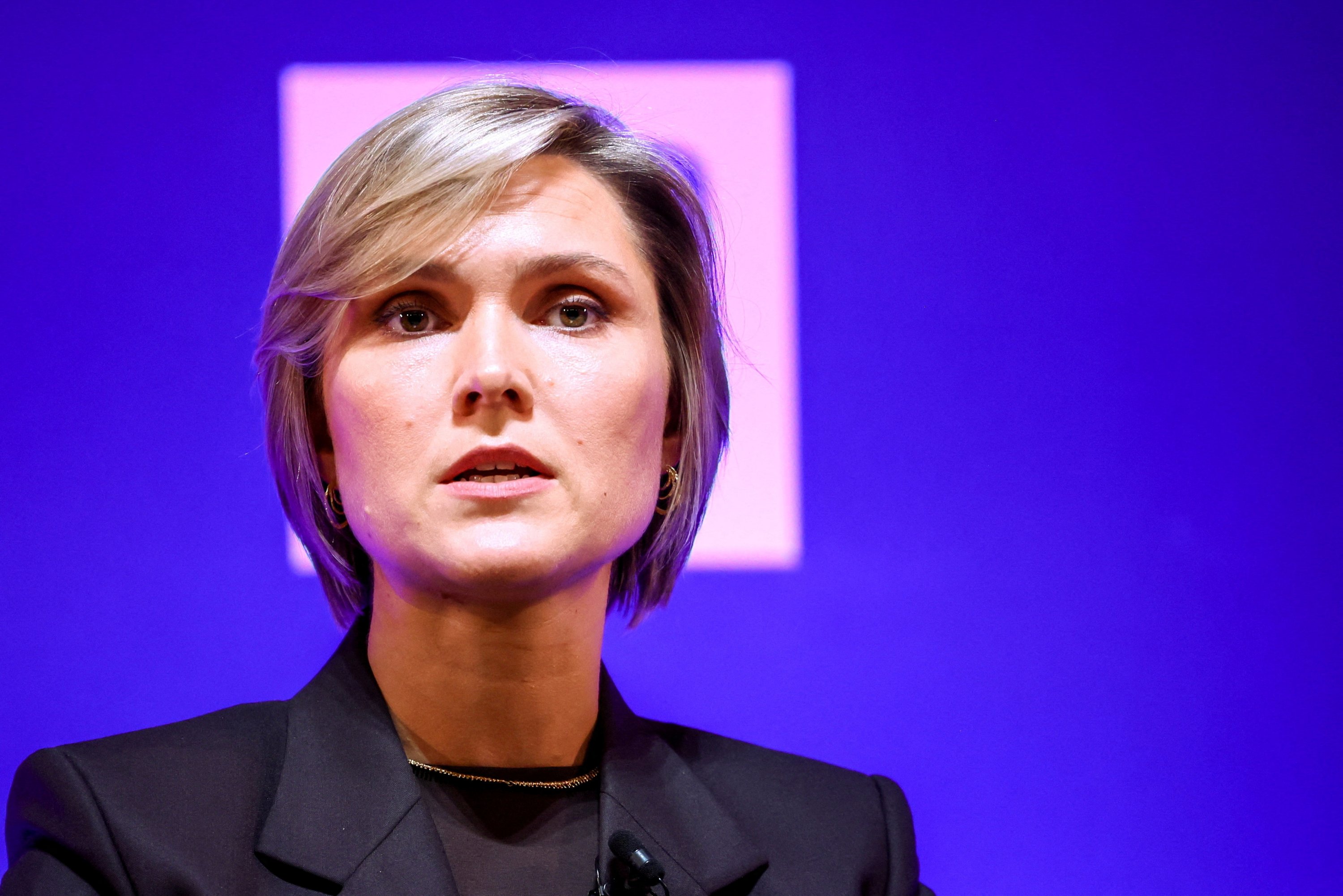 Iceland moves toward referendum on reviving EU membership talks