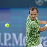 Russia's Daniil Medvedev in action during his Men's Singles semifinal match against Felix Auger-Aliassime of Canada at the Dubai Tennis ATP Championships 2026, Dubai, UAE, Feb. 27, 2026. (EPA Photo)