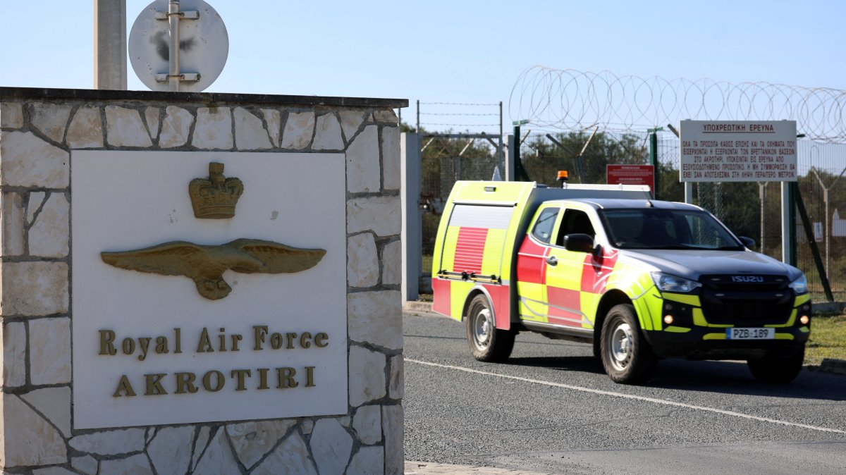 A car drives out of the entrance of RAF Akrotiri, a British sovereign base, as the conflict in the Middle East intensifies, Greek Cypriot administration, March 5, 2026. (Reuters Photo)