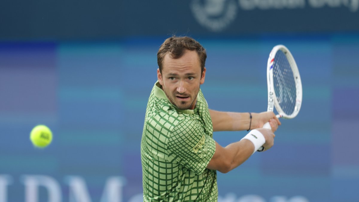 Russia's Daniil Medvedev in action during his Men's Singles semifinal match against Felix Auger-Aliassime of Canada at the Dubai Tennis ATP Championships 2026, Dubai, UAE, Feb. 27, 2026. (EPA Photo)