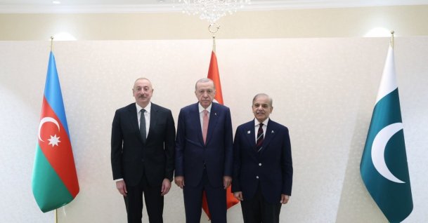 President Recep Tayyip Erdoğan, Azerbaijani President Ilham Aliyev and Pakistani Prime Minister Shahbaz Sharif pose for a photo in Astana, July 3, 2024. (DHA File Photo)
