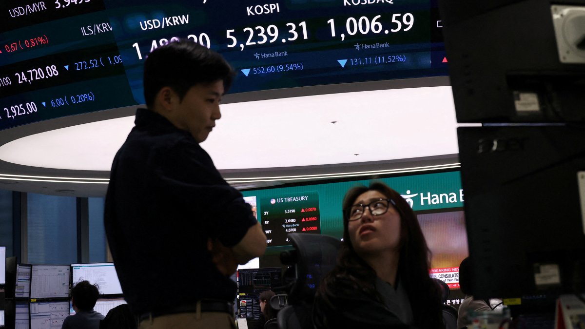 Emerging markets can ride out Middle East shocks, investors say