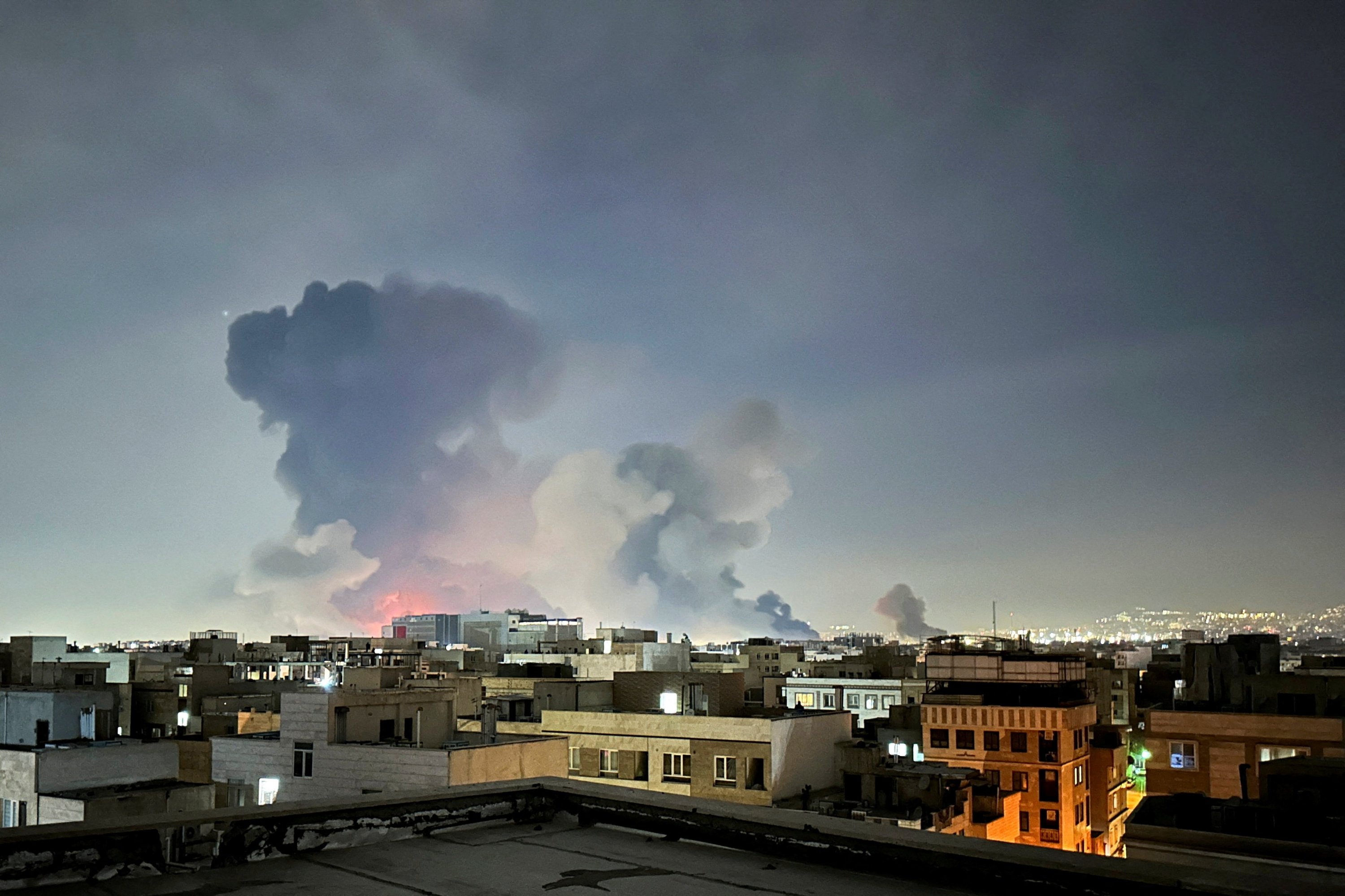 Erdoğan tells Starmer more can be done to build dialogue on Iran