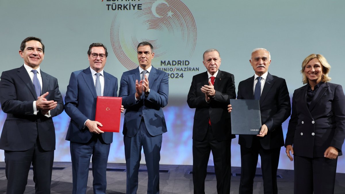 Robust Türkiye-Spain ties deliver record trade, tourism figures