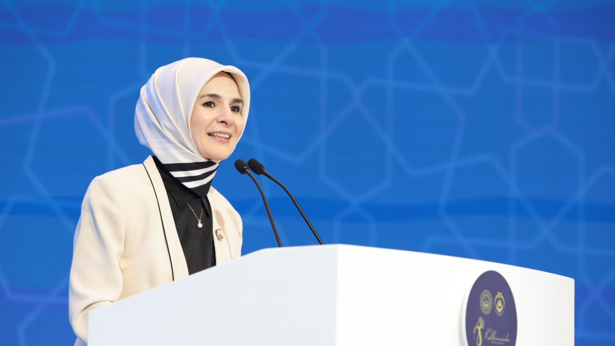 Family and Social Services Minister Mahinur Özdemir Göktaş speaks at an event, Istanbul, Türkiye, March 7, 2026. (AA Photo)