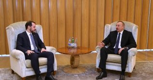Energy and Natural Resources Minister Berat Albayrak meets President Ilham Aliyev, Baku, Azerbaijan, Feb. 15, 2018.