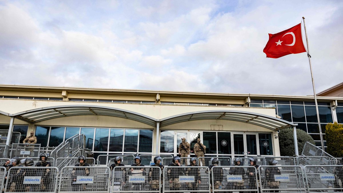 Turkish soldiers stand guard behind barricades in front of the Marmara-Silivri Prison and Courthouse Complex, where suspended Istanbul Mayor Ekrem Imamoğlu appears at his first hearing in a sweeping corruption case, Istanbul, Türkiye, March 9, 2026. (AFP Photo)