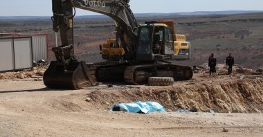 Debris from a ballistic missile fired from Iran falls in an empty field after NATO interception, near Gaziantep, Türkiye, March 9, 2026. (DHA Photo)
