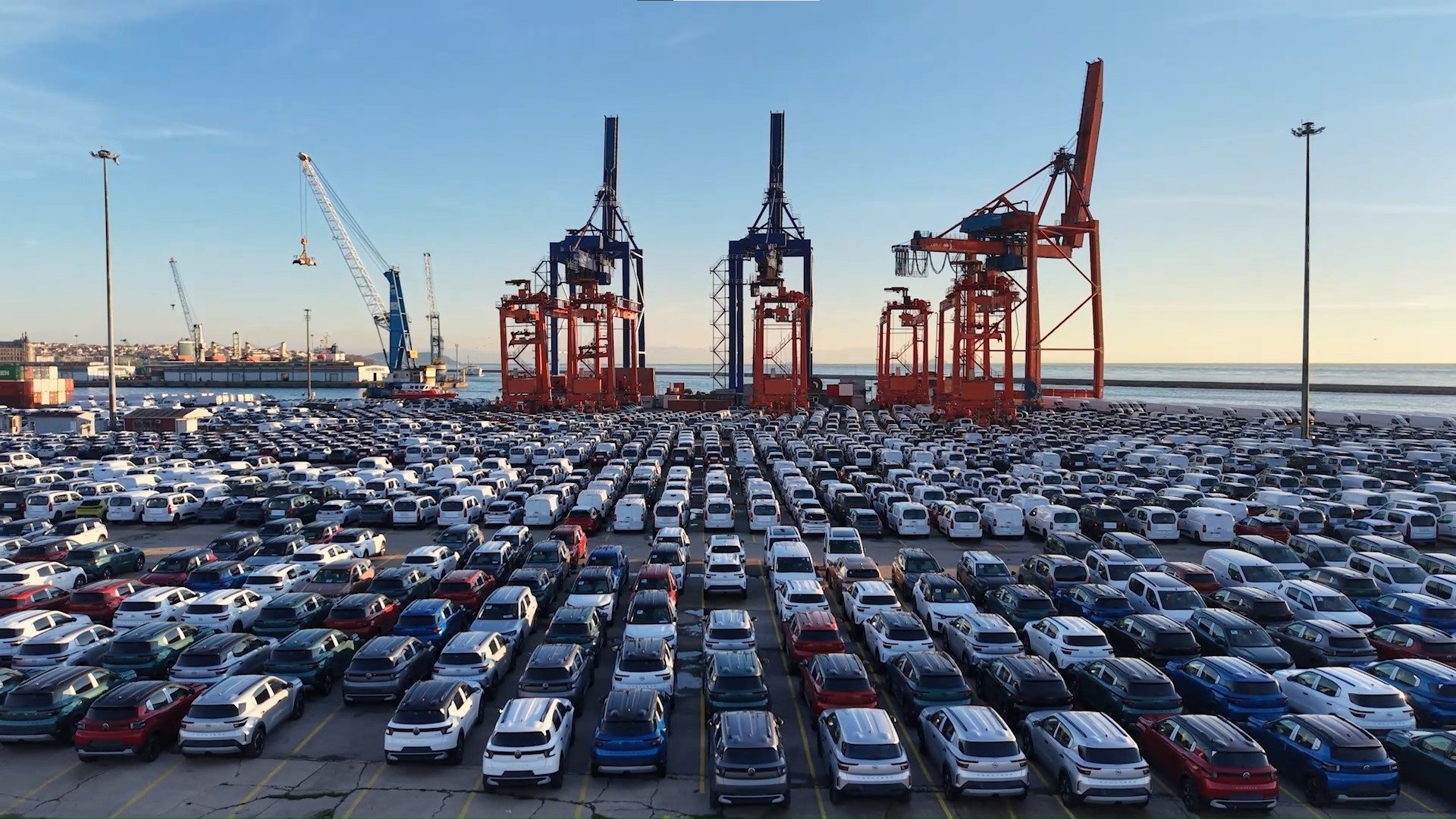 Turkish ports handle record cargo volume in February