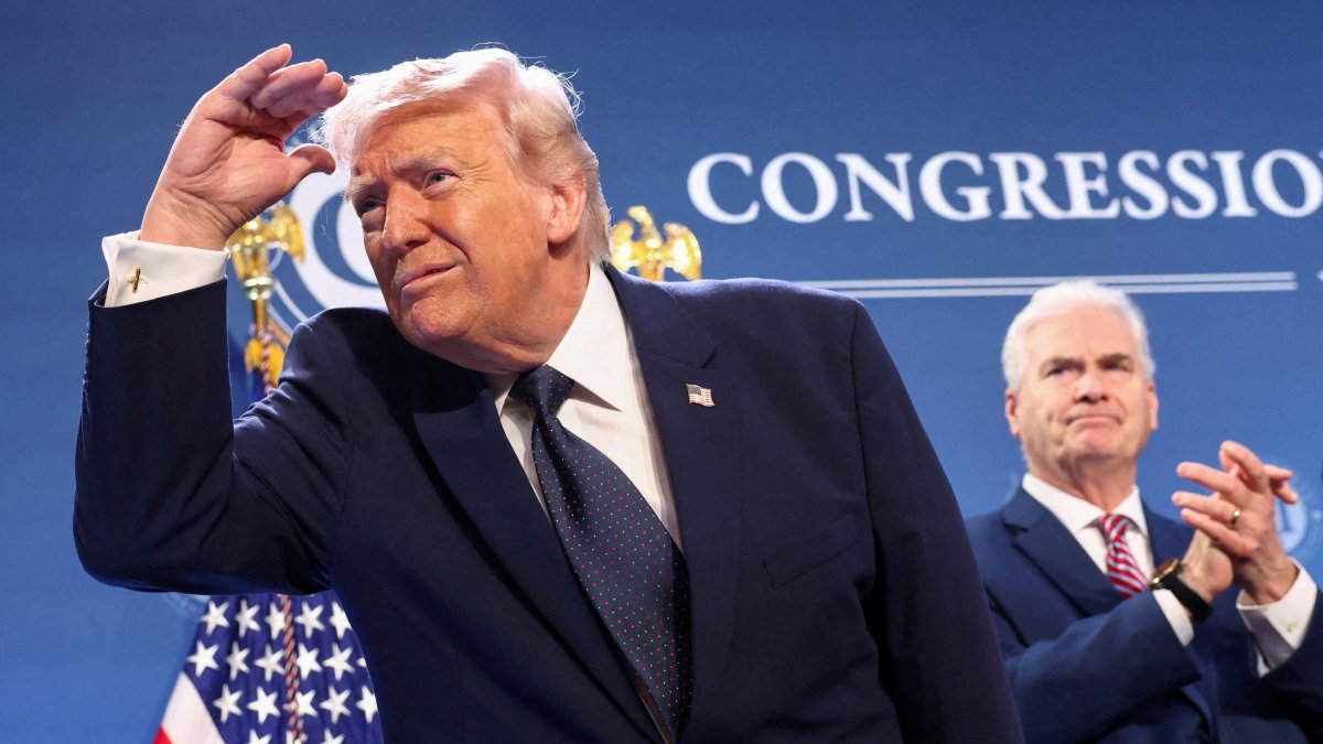 Trump labels Iran war 'short-term excursion,' urges 'ultimate victory' - Daily Sabah by Agence France-Presse - Afp