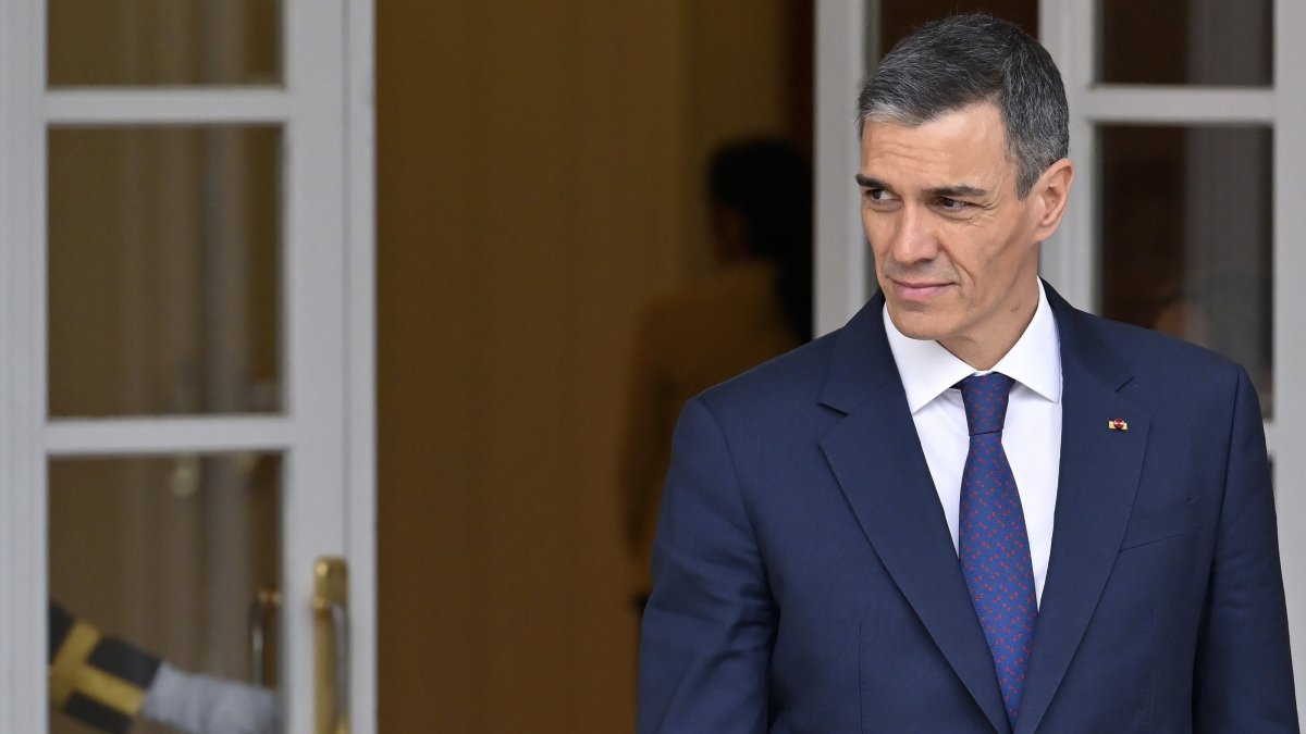 Spanish PM Sanchez cites principles to defend anti-war stance
