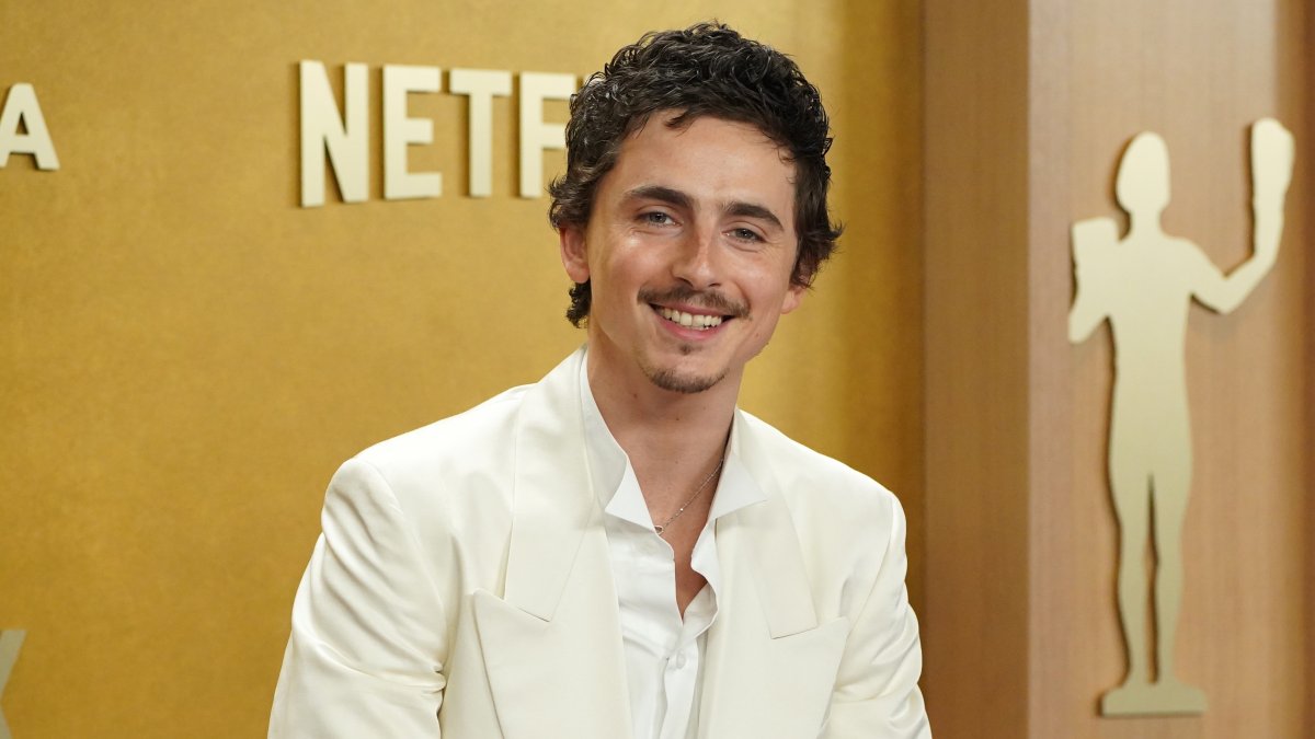 New York Philharmonic chief rebukes Chalamet over opera remarks