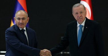 President Tayyip Erdoğan shakes hands with Armenia's Prime Minister Nikol Pashinyan (R) during a meeting on the sidelines of the Shanghai Cooperation Organisation (SCO) Summit in Tianjin, China, Sept. 1, 2025. (Reuters Photo)