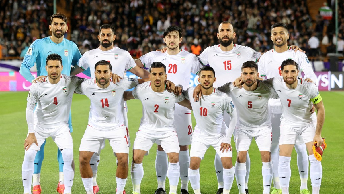 Iran players pose for a team photo before the 2026 FIFA World Cup AFC Qualifiers third-round Group A match against the United Arab Emirates at Azadi Sports Complex, Tehran, Iran, March 20, 2025. (Reuters Photo)
