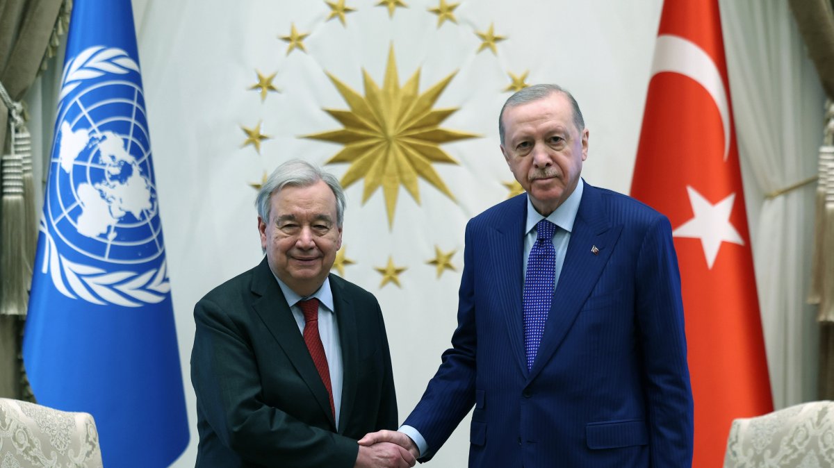 President Recep Tayyip Erdoğan and U.N. Secretary-General Antonio Guterres shake hands as they meet at the Presidential Complex in Ankara, March 12, 2026. (AA Photo)