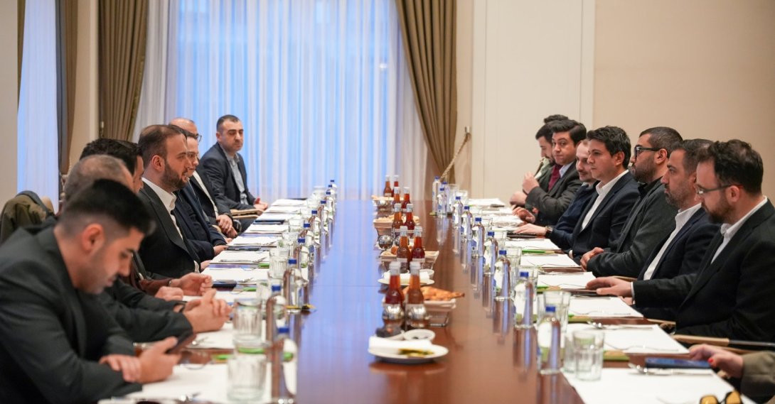 Journalists attend an iftar gathering hosted by the Zero Waste Foundation, Istanbul, Türkiye, March 11, 2026. (Courtesy of Zero Waste Foundation) 