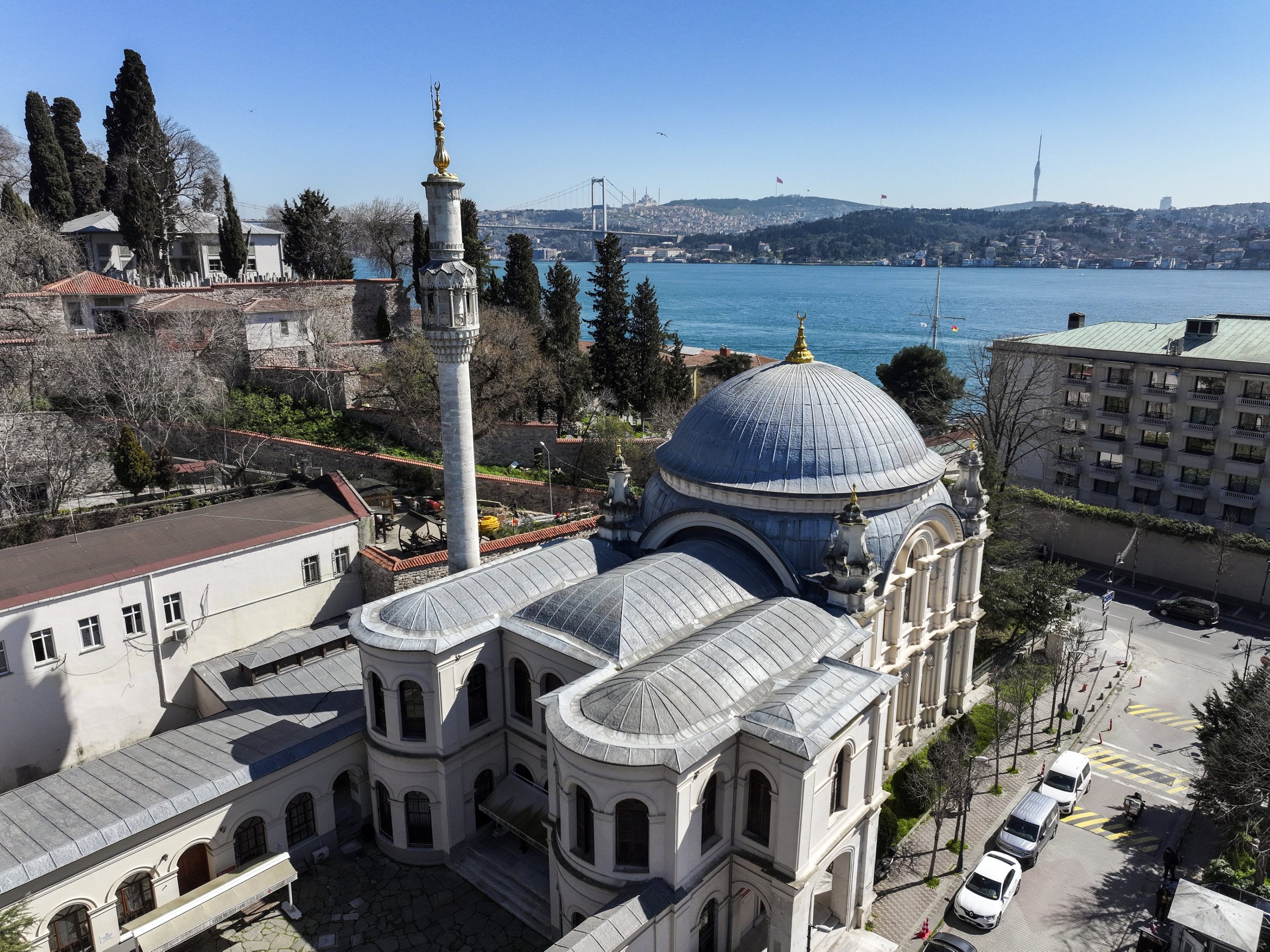 Istanbul’s Küçük Mecidiye Mosque features eclectic minaret design