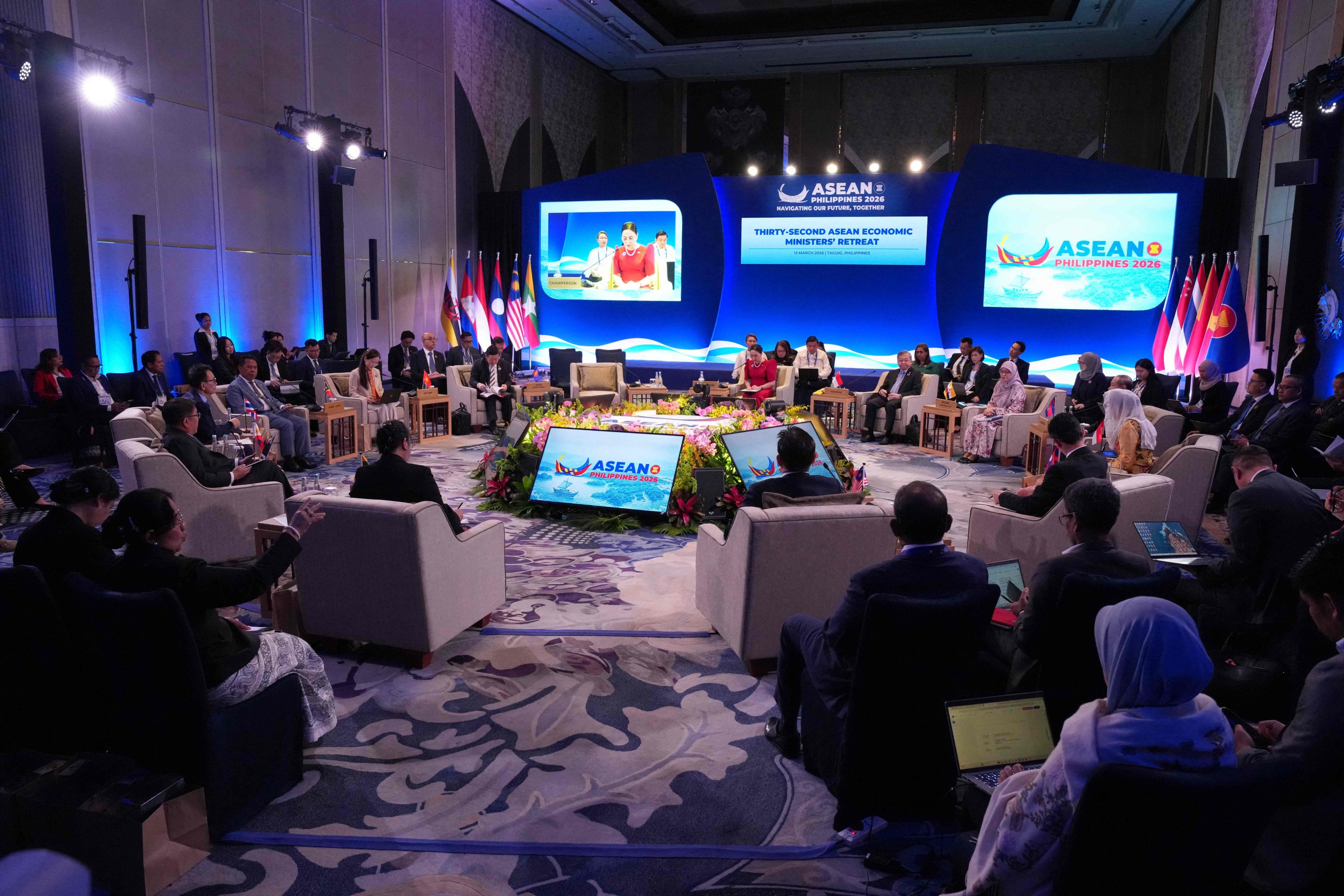 ASEAN calls for halt to Middle East war as oil shock hits region