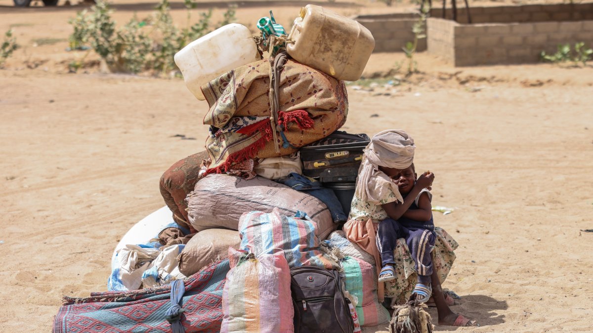 Refugees arrive at the border between Chad and Sudan before going to the Tine transit camp, Wadi Fara province, Chad, May 4, 2025. (AP Photo)