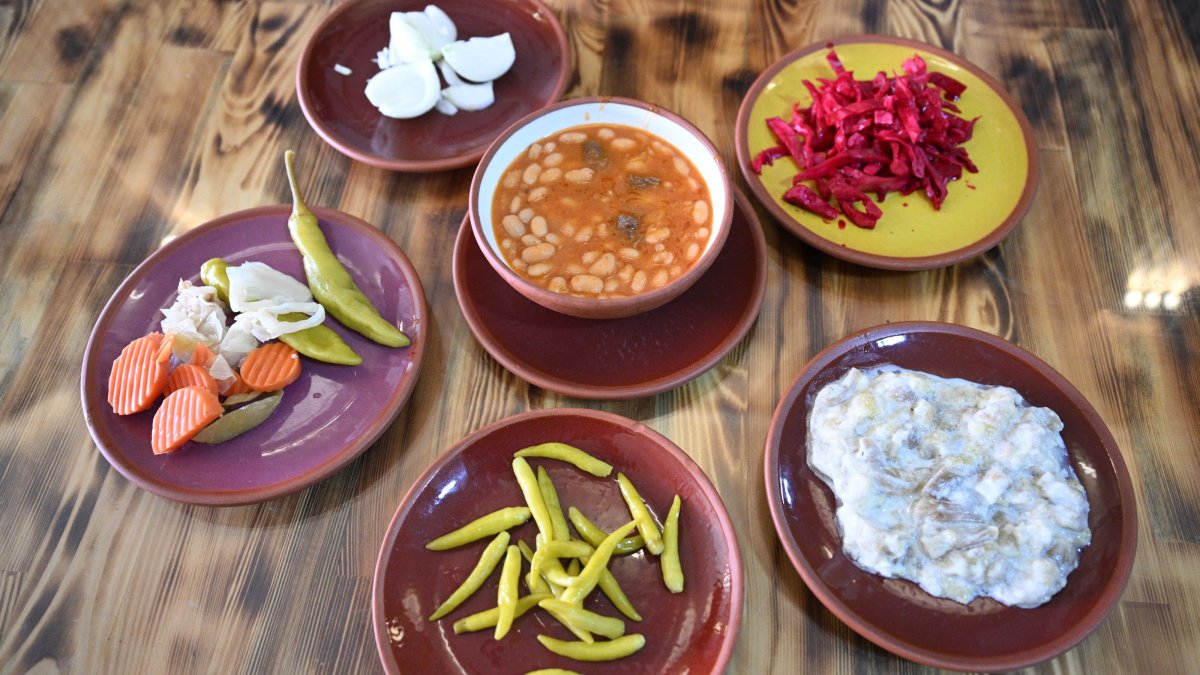 Dried beans served with mezes and pickles, Nevşehir, Türkiye, Dec. 3, 2025. (AA Photo)