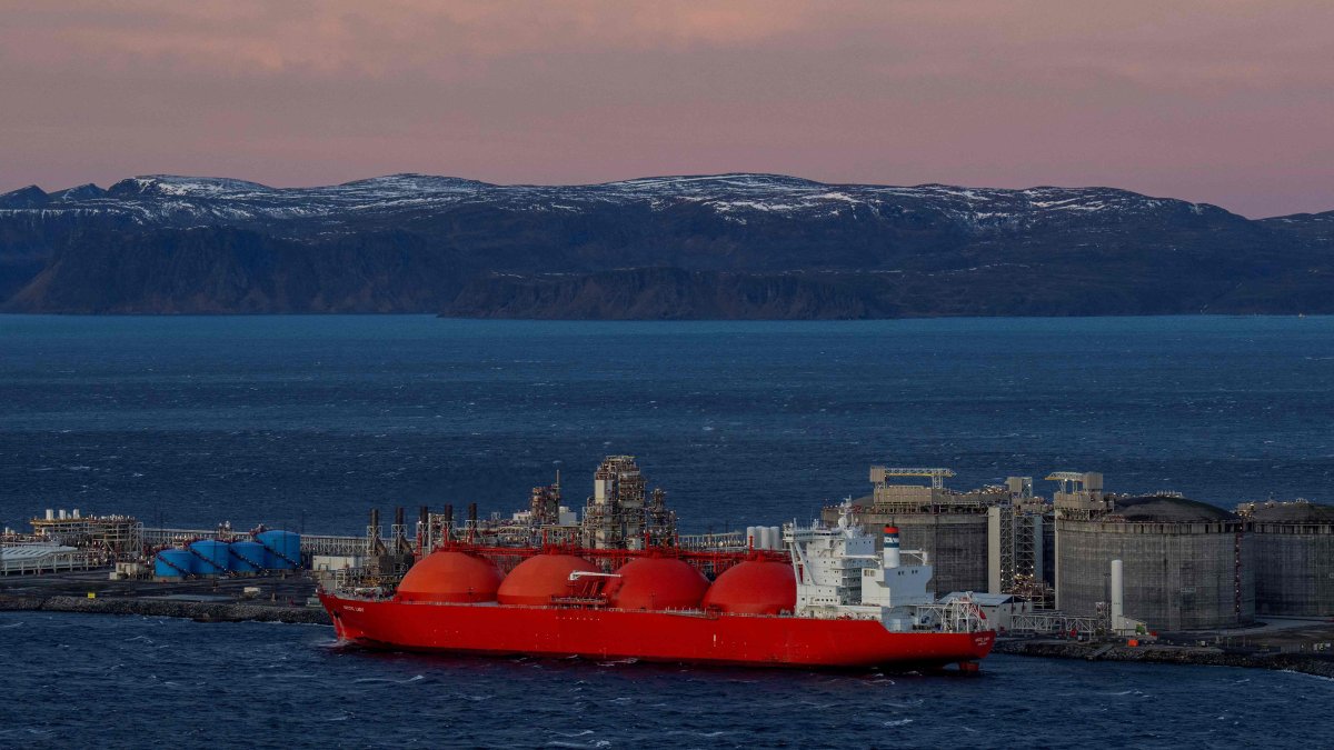 An LNG ship is pictured at the island of Melkoya, Norway, Nov. 2, 2022. (AFP Photo)
