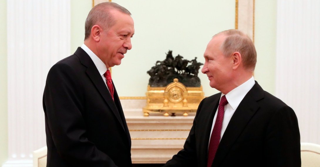 President Recep Tayyip Erdoğan shakes hand with Russian President Vladimir Putin in Moscow, Jan.23, 2019. (AP)