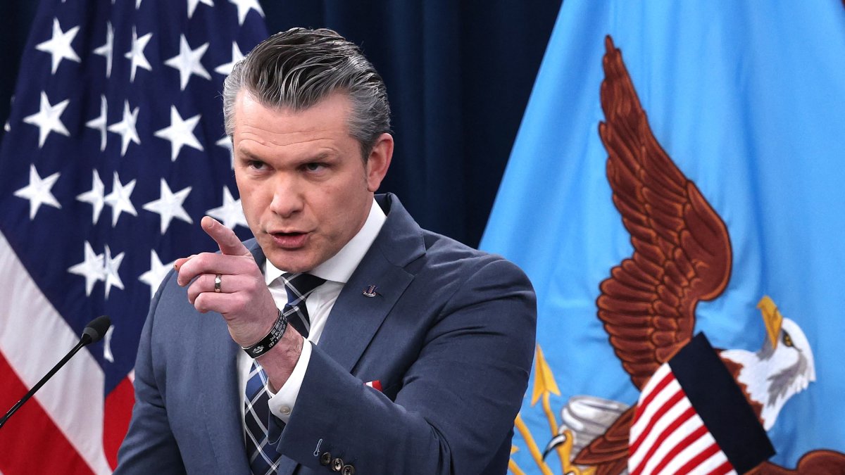 U.S. Defense Secretary Pete Hegseth provides updates on the Iran war at the Pentagon, Arlington, Virginia, U.S., March 19, 2026. (AFP Photo)