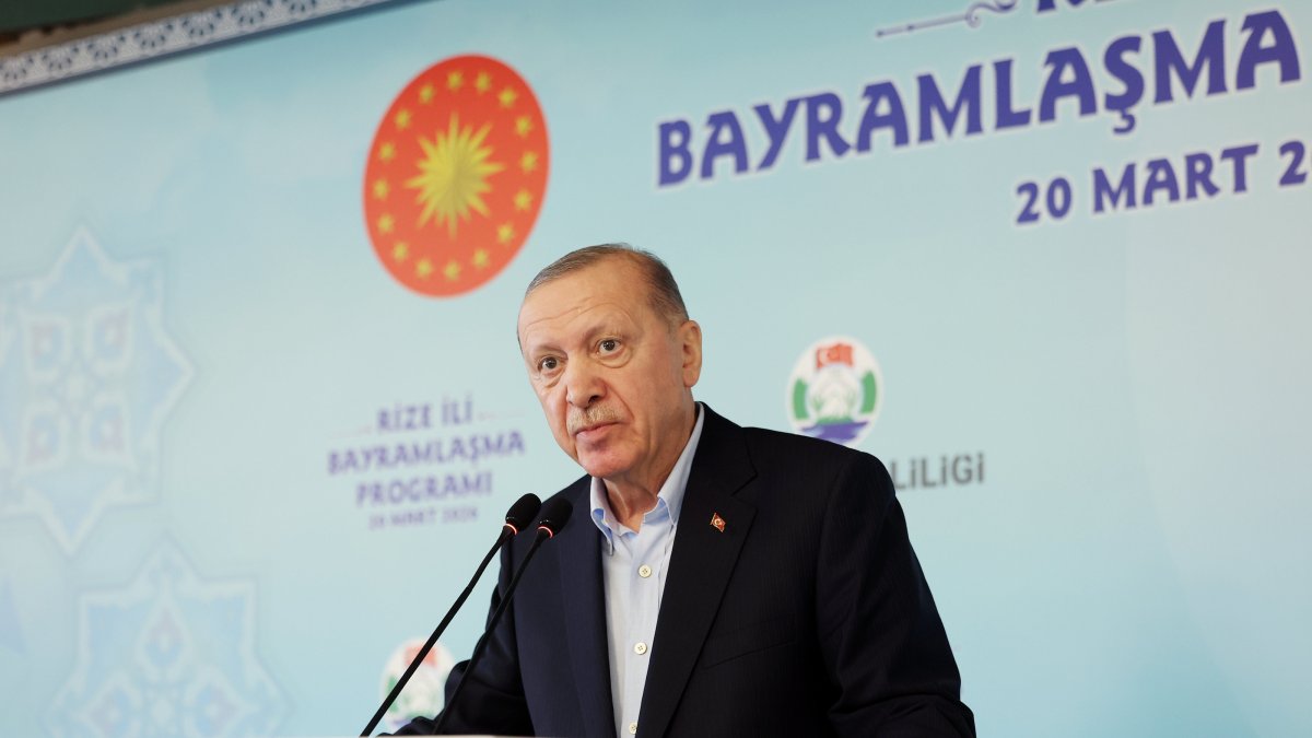 President Recep Tayyip Erdoğan speaks during a holiday greeting event with citizens at the Kültür Park Golden Hall, Rize, Türkiye, March 20, 2026. (AA Photo)