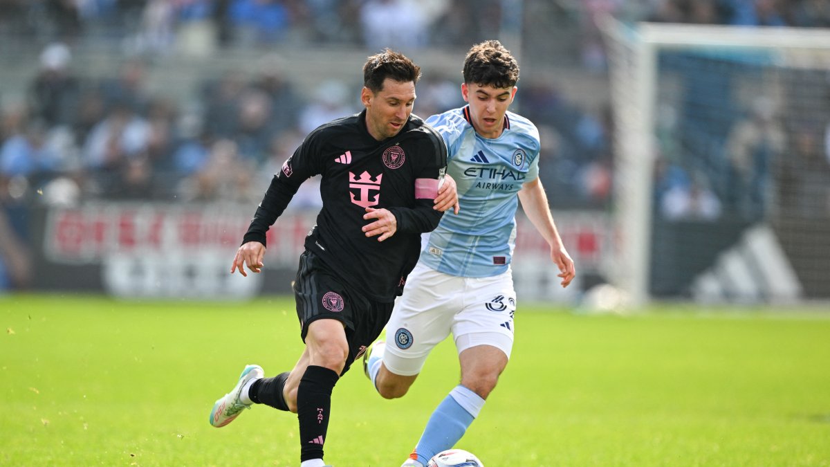 Inter Miami forward Lionel Messi (L) runs with the ball while chased by New York City FC midfielder Jonathan Shore during the second half at Yankee Stadium, New York City, U.S., March 22, 2026. (Reuters Photo)