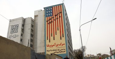 An anti-U.S. mural in Tehran, Iran, March 22, 2026. (EPA Photo)