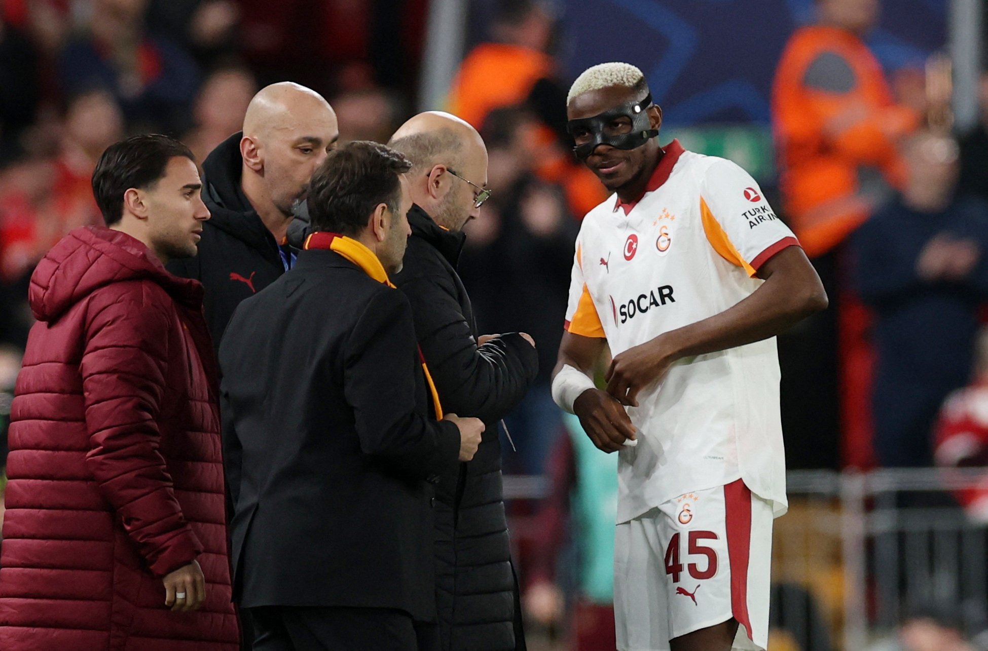 Galatasaray’s Osimhen to undergo arm surgery, early return possible