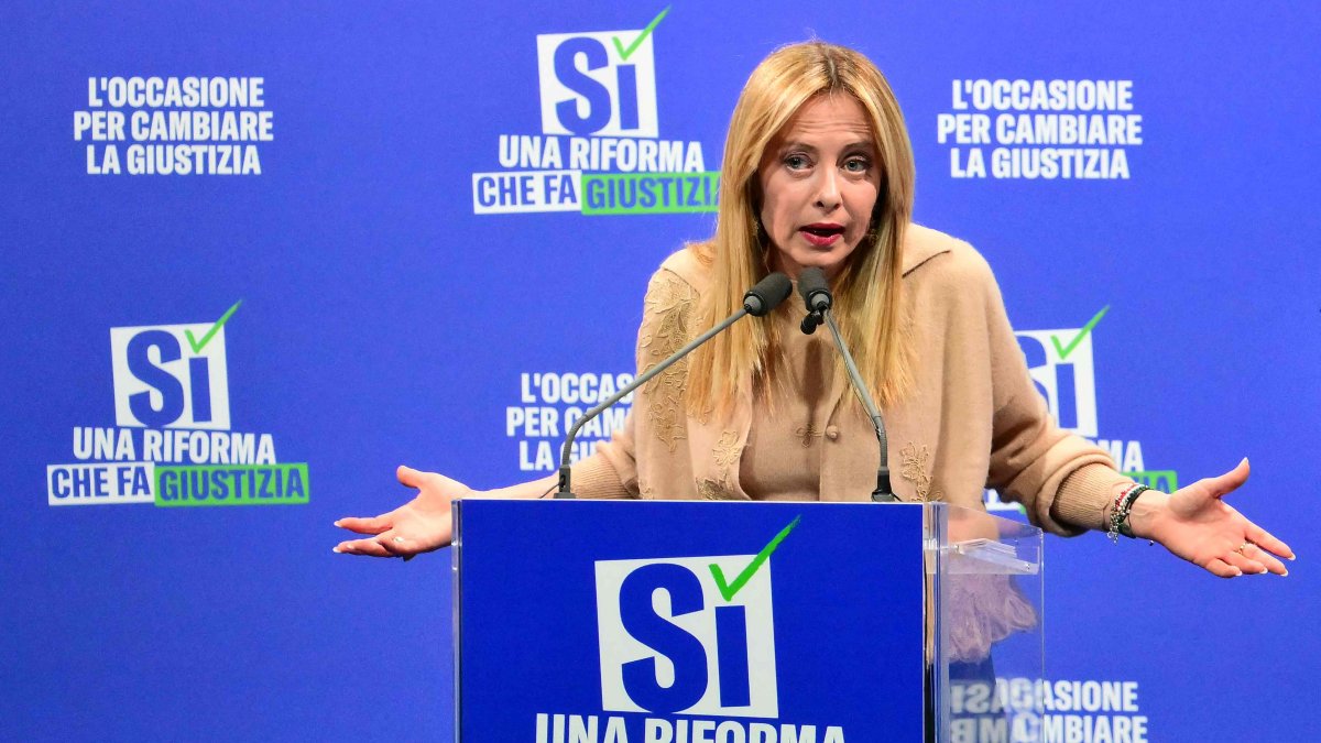 Italy's Prime Minister Giorgia Meloni speaks during a campaign meeting of Italian right wing party Brothers of Italy (Fratelli d'Italia) (Fdi) to support the "Yes" to Justice referendum, in Milan on March 12, 2026. (AFP Photo)