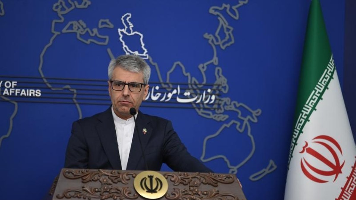 Iran denies US talks as reports suggest possible Islamabad meeting