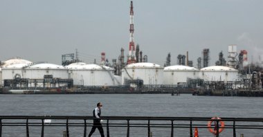 An oil refinery in the Keihin Industrial Zone in Kawasaki, south of Tokyo, Japan, March 17, 2026. (Reuters Photo)