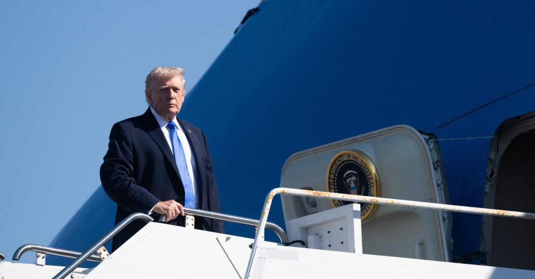 U.S. President Donald Trump boards Air Force One prior to departure from Palm Beach International Airport in West Palm Beach, Florida, U.S., March 23, 2026. (AFP Photo)