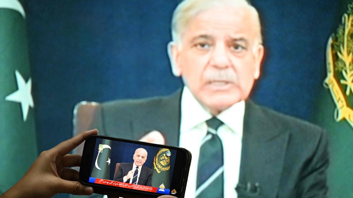 Pakistan ready to host US–Iran talks to end Middle East war: PM