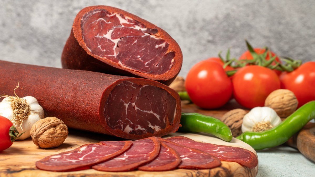 Slices of traditional Kayseri pastırma are shown in this undated photo. (Shutterstock Photo)