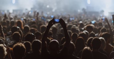 Simge Sağın, Serkan Kaya and Özcan Deniz were among the performers at the festive concerts. (Getty Images Photo)