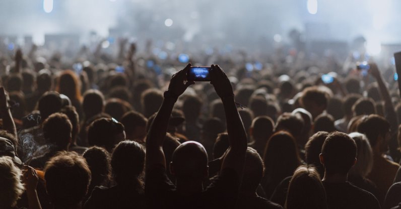 Simge Sağın, Serkan Kaya and Özcan Deniz were among the performers at the festive concerts. (Getty Images Photo)