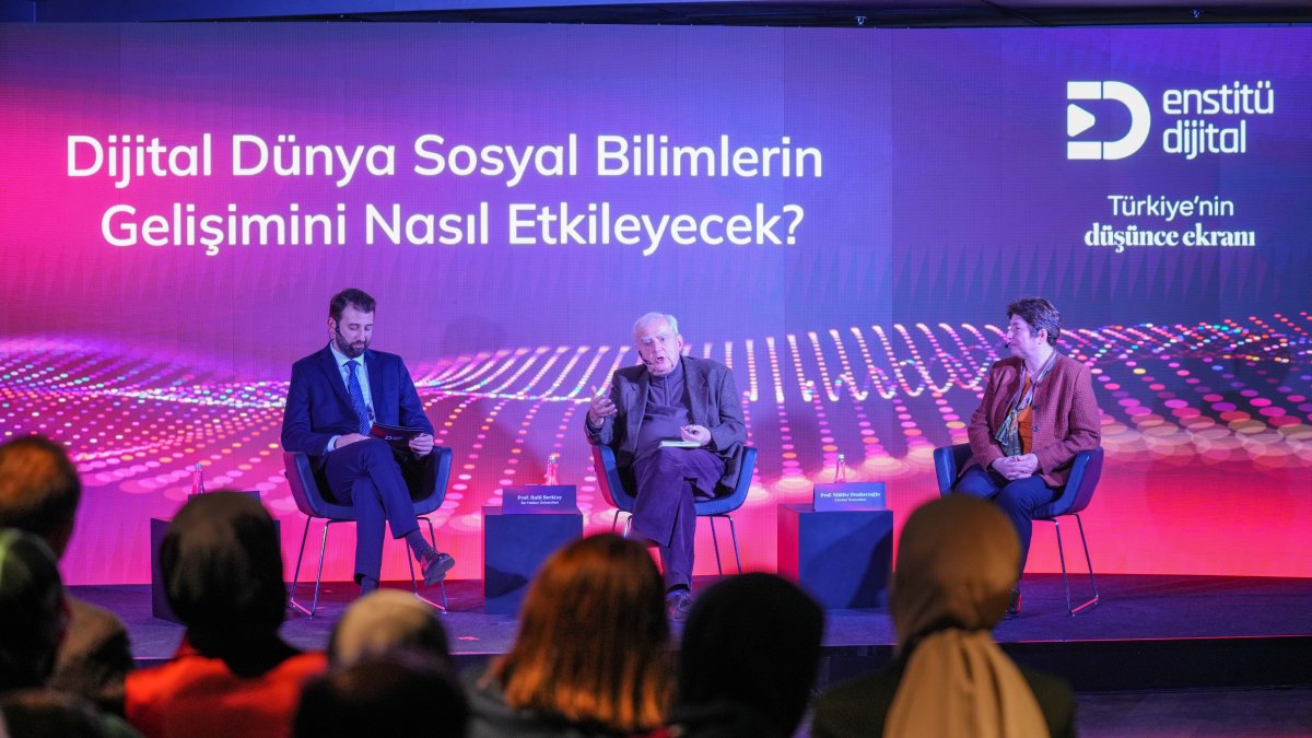 Panelists discuss social science research and collaboration during the Enstitü Dijital launch, Istanbul, Türkiye, March 26, 2026. (Courtesy of Enstitü Sosyal)