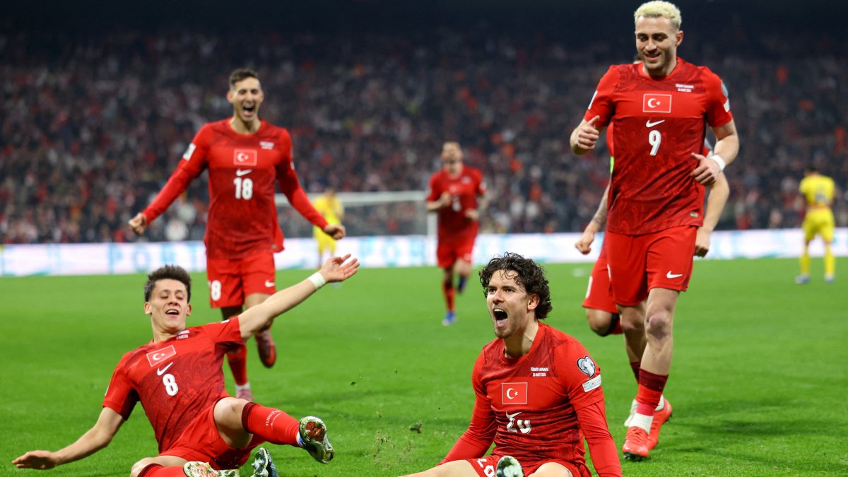 Türkiye's Ferdi Kadıoğlu celebrates with teammates after scoring their first goal against Romania at Tüpraş Stadium, Istanbul, March 26, 2026. (Reuters Photo)