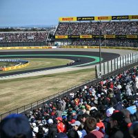 Spectators watch the second practice session ahead of the Formula One Japanese Grand Prix at the Suzuka circuit, Suzuka, Japan, March 27, 2026. (AFP Photo)