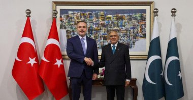 Foreign Minister Hakan Fidan meets with Pakistani Foreign Minister Ishaq Dar (R), Islamabad, Pakistan, March 29, 2026. (Reuters Photo)