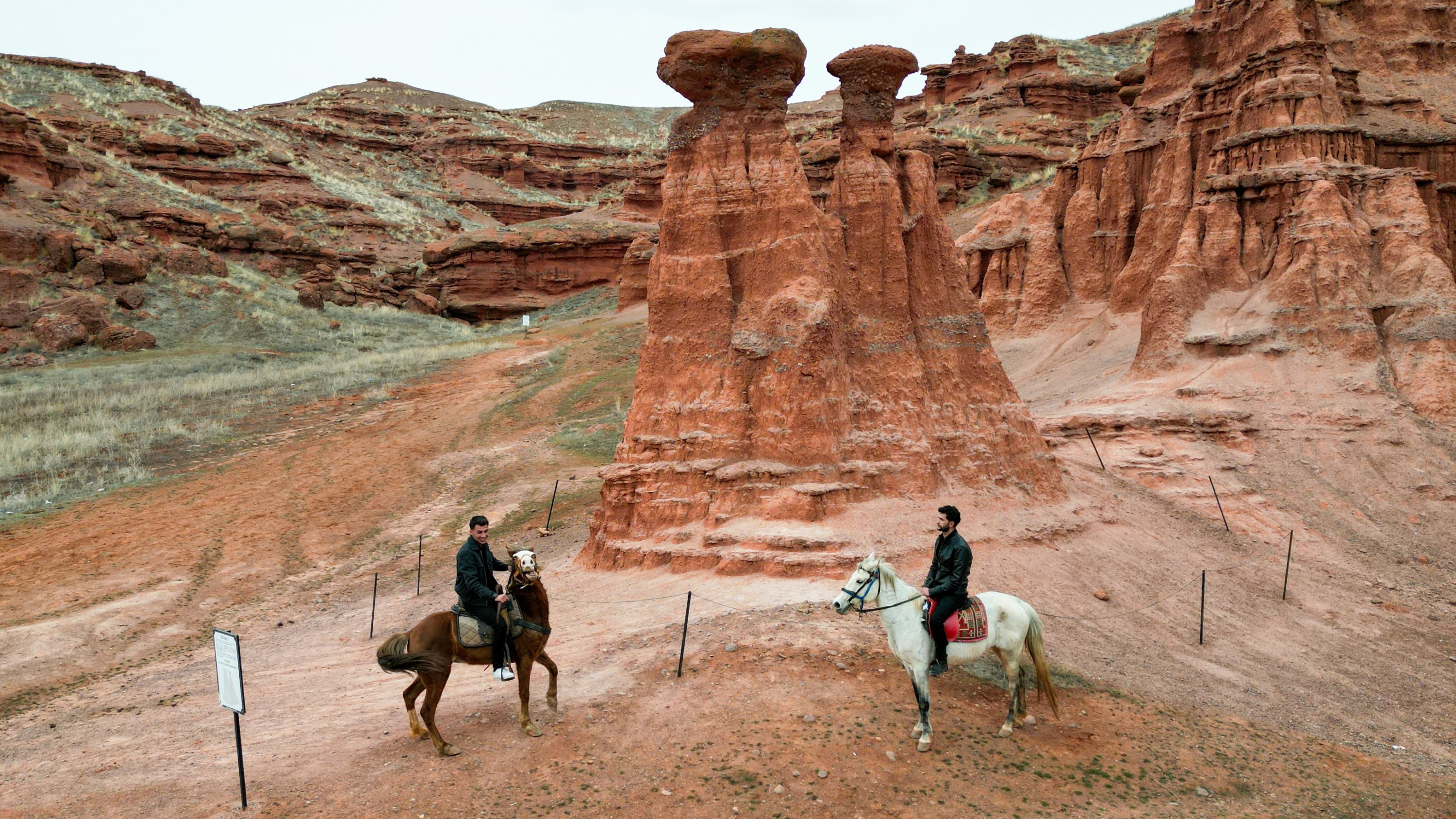 Horseback safaris draw visitors to Narman Fairy Chimneys in Erzurum, Türkiye